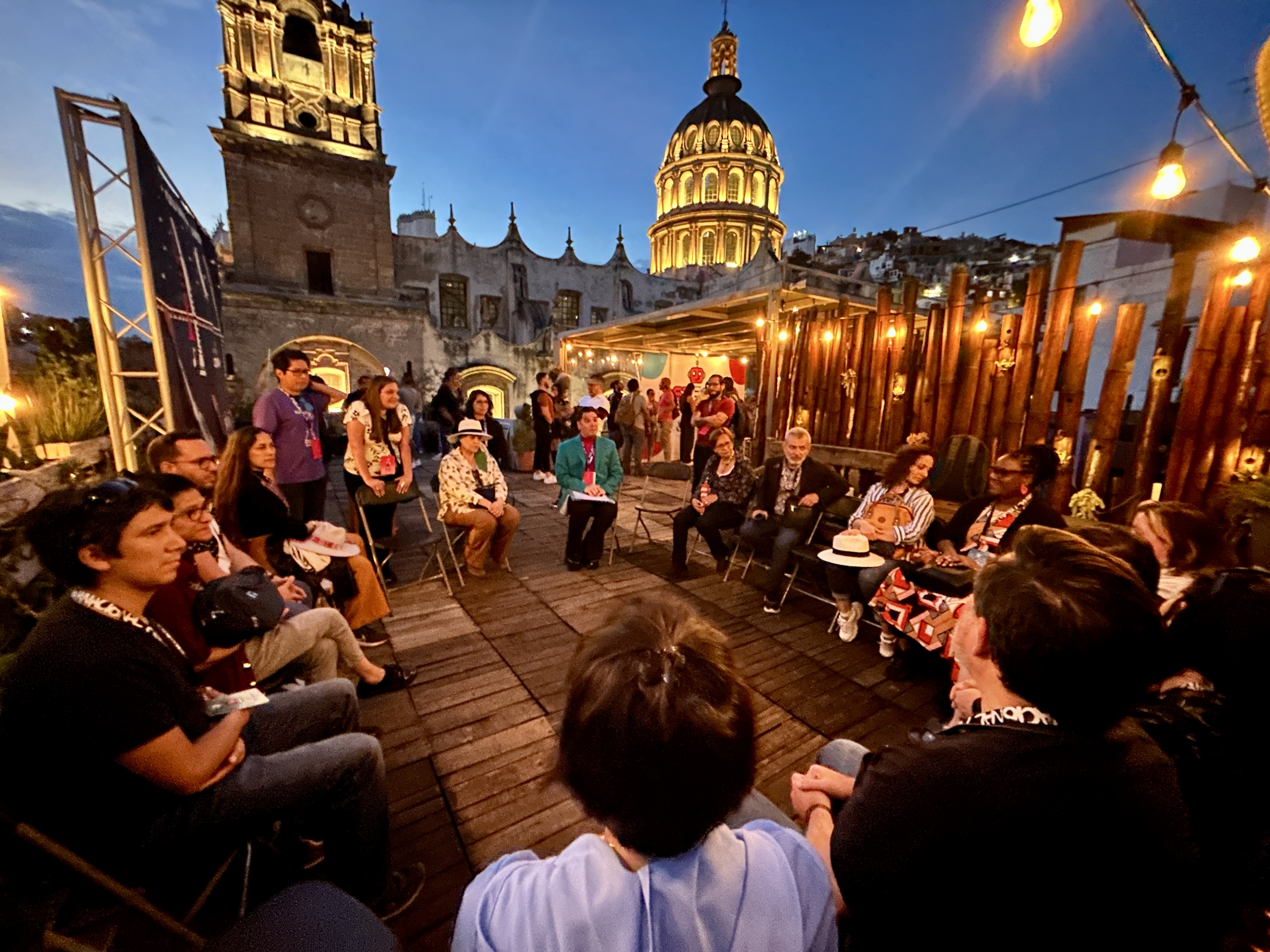 포토 갤러리 이미지